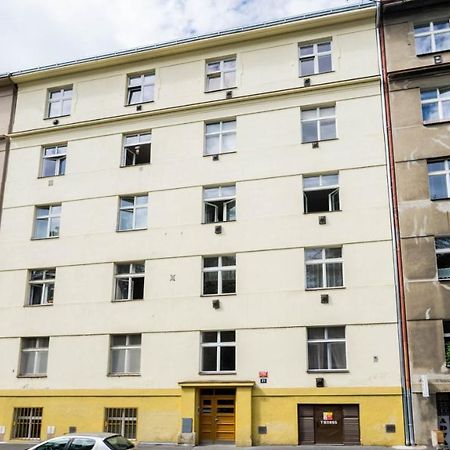 Prison Apartment - Get Locked Up In Centre Of Прага Экстерьер фото